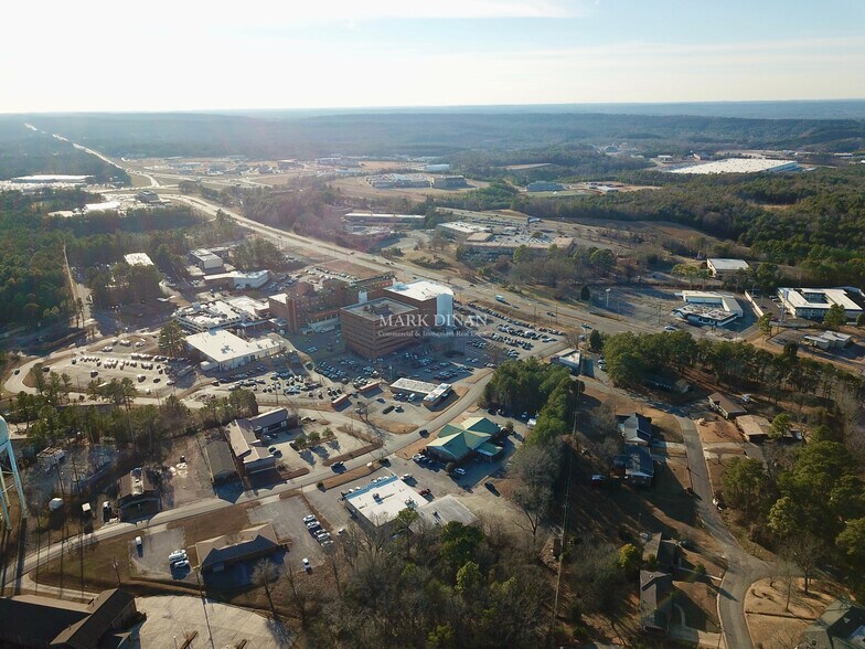 More Photos Of 737 Memorial Dr, Bessemer Medical For Sale