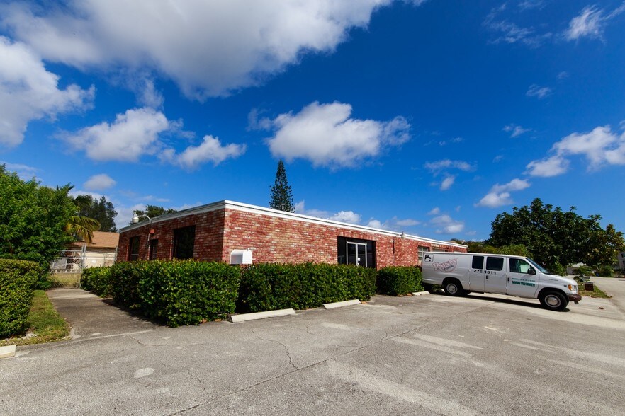 More Photos Of 1191 Old Dixie Hwy, Delray Beach Warehouse For Sale