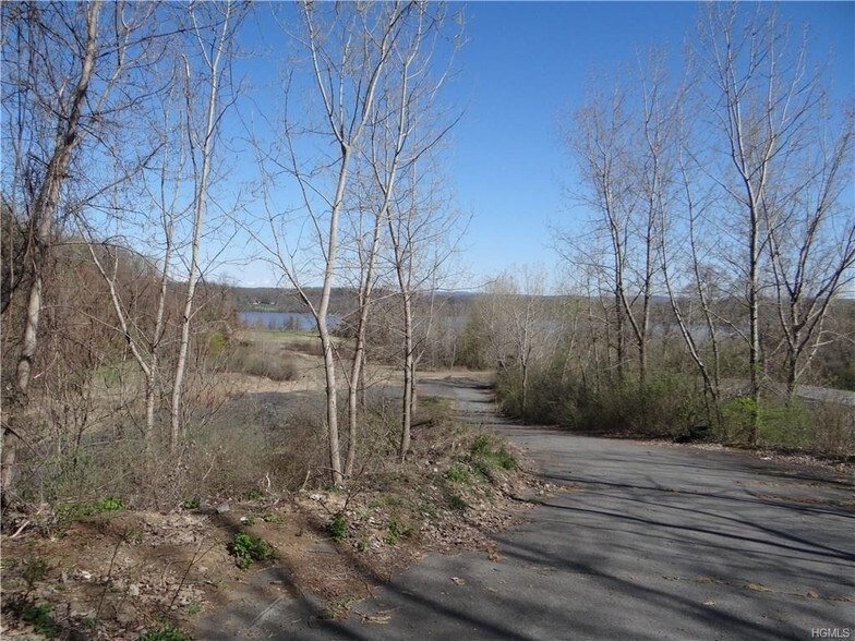 More Photos Of 137 Dock Rd, Marlboro Land For Sale