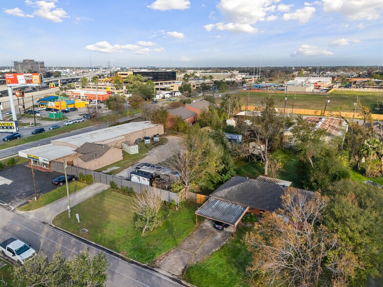 More Photos Of 4614 Randwick Dr, Houston Land For Sale