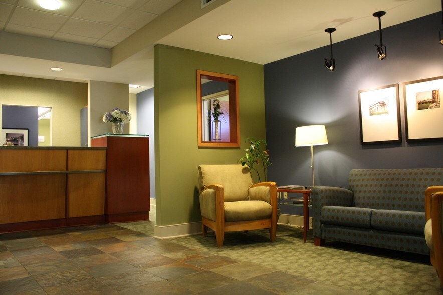 More Photos Of 4168 Abbotts Bridge Rd, Duluth Office For Lease