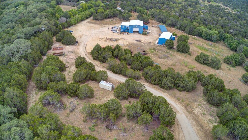 More Photos Of 9425 Schoenthal Rd, New Braunfels Warehouse For Sale