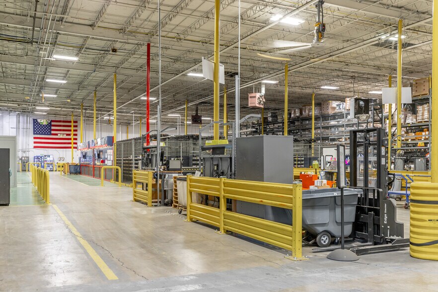 More Photos Of 1750 Hardeman Ln NE, Cleveland Warehouse For Lease