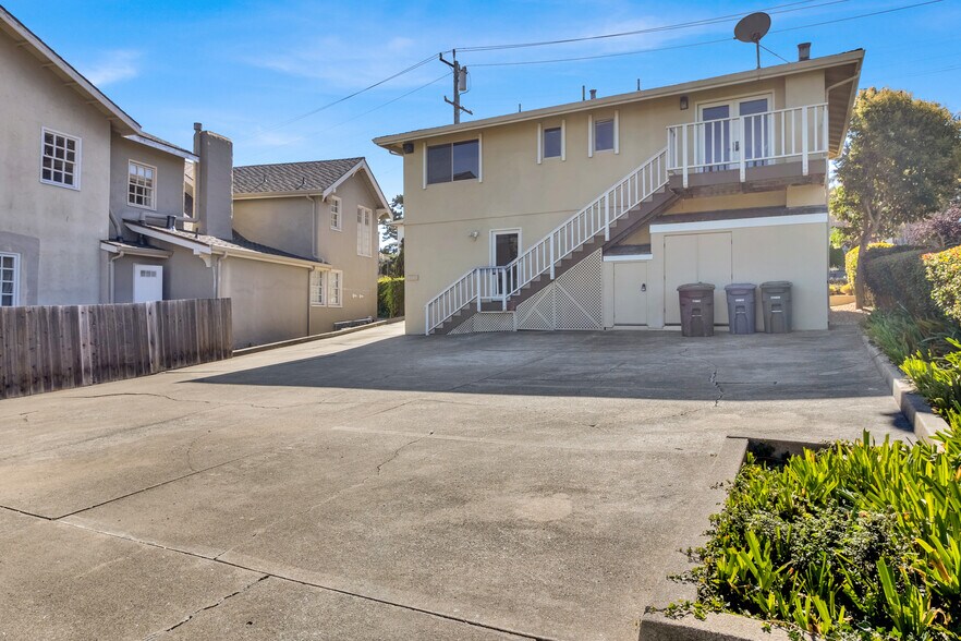 More Photos Of 270 El Dorado St, Monterey Medical For Lease