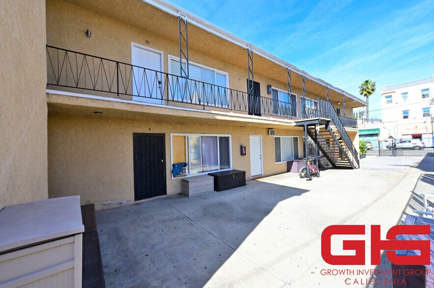 More Photos Of 4214 Montclair St, Los Angeles Apartments For Sale