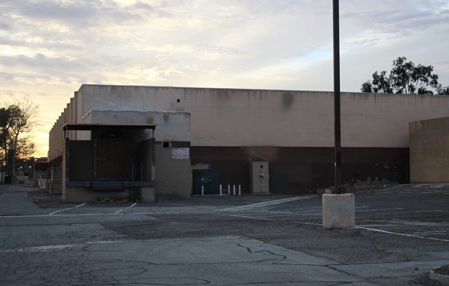 More Photos Of 24595 Alessandro Blvd, Moreno Valley Supermarket For Lease