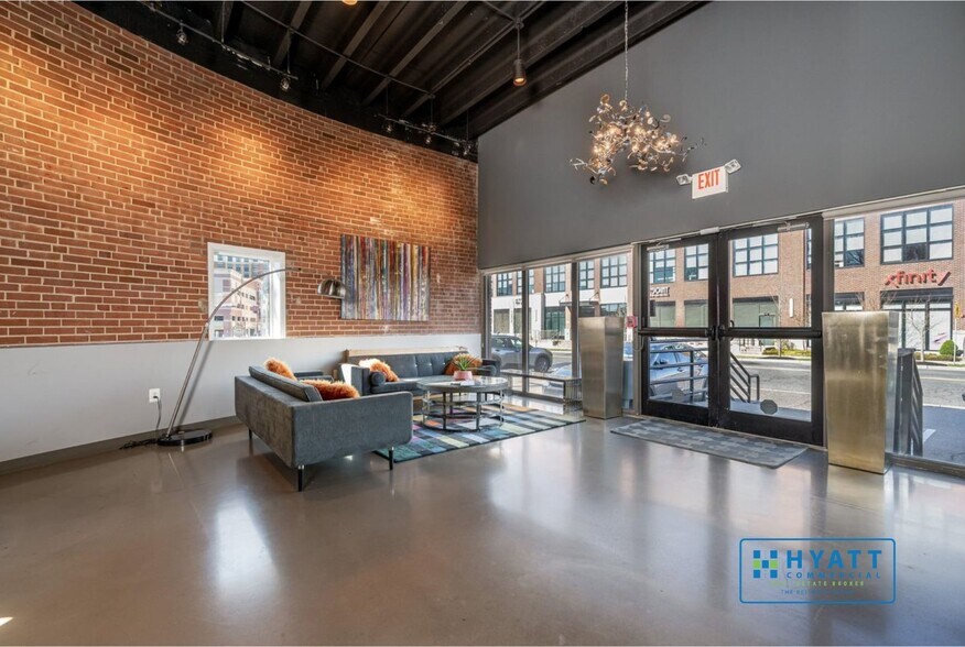 More Photos Of 2200 Somerville Rd, Annapolis Office For Lease