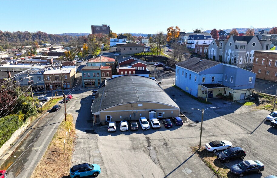 More Photos Of 116 3rd Ave, Radford Office For Lease