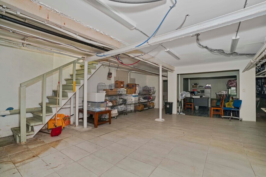 More Photos Of 167 Forbell St, Brooklyn Coworking Space