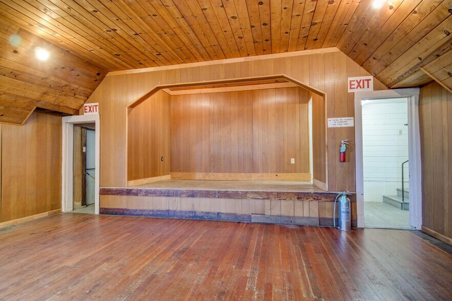 More Photos Of 7672 S Shingle Rd, Shingle Springs General Retail For Sale