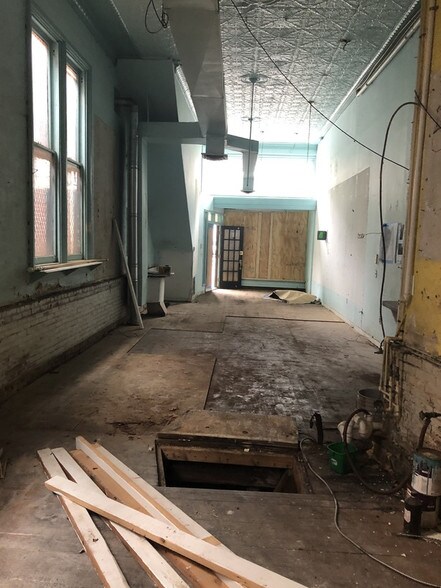 More Photos Of 226 N Liberty St, Baltimore Storefront Retail Residential For Sale