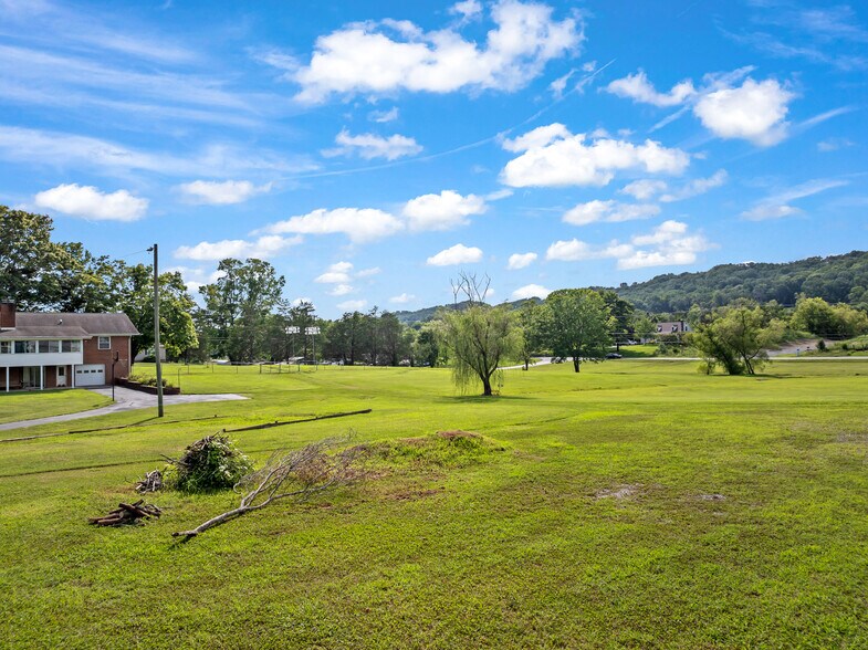 More Photos Of 3320 Bakertown Rd, Knoxville Multifamily For Sale