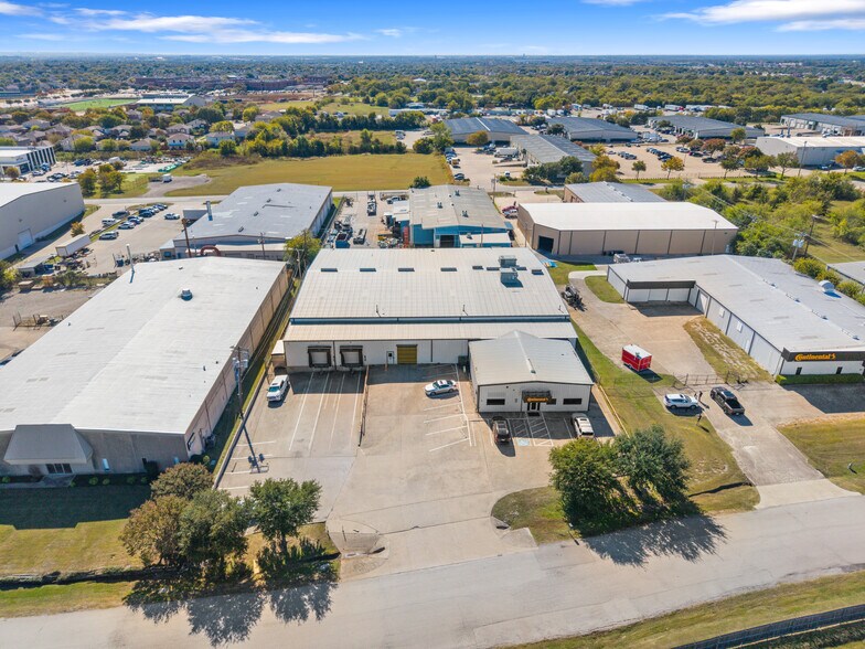 More Photos Of 1120 Commercial Blvd N, Arlington Warehouse For Sale