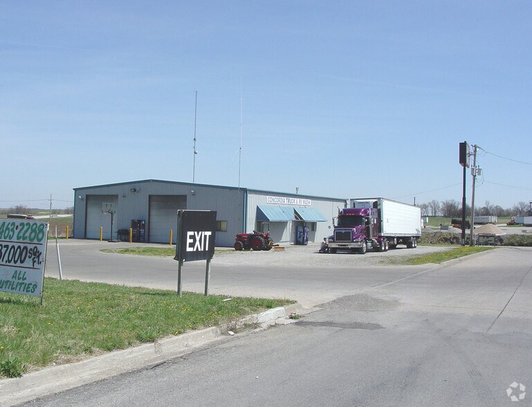 More Photos Of 2 NW 8th St, Concordia Freestanding For Sale