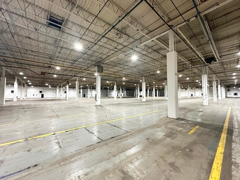 More Photos Of 5660 Rising Sun Ave, Philadelphia Warehouse For Lease