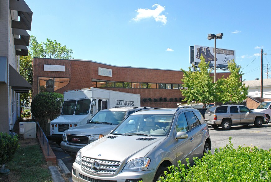 More Photos Of 2001 Glen Echo Rd, Nashville Office For Sale