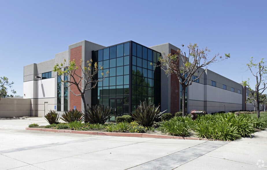 More Photos Of 11101 Arrow Route, Rancho Cucamonga Warehouse For Lease
