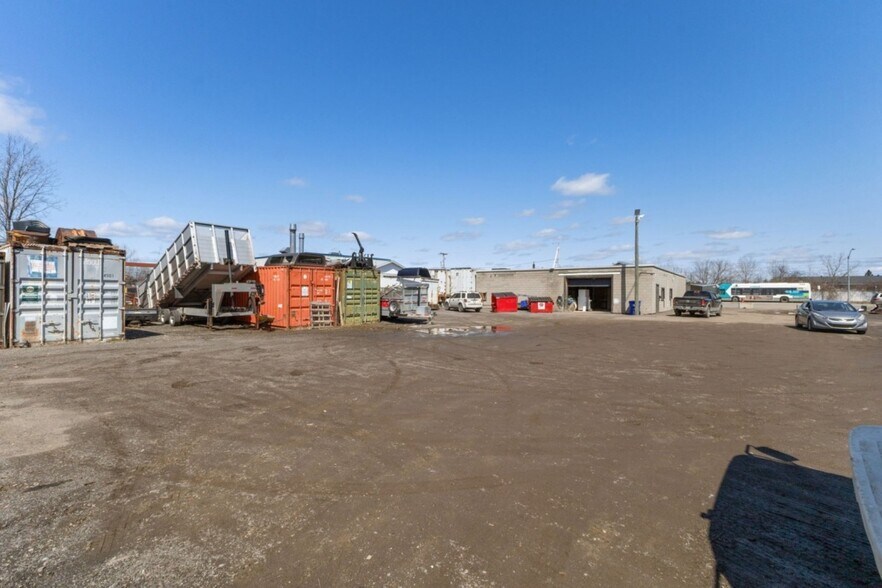 More Photos Of 25 Rue Audet, Gatineau Freestanding For Sale