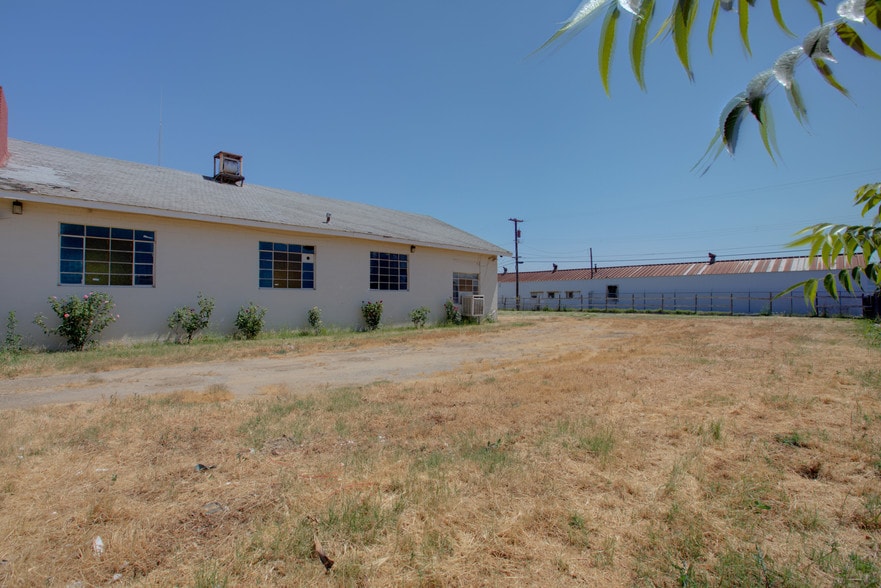 More Photos Of 332 W 8th St, Merced Religious Facility For Sale