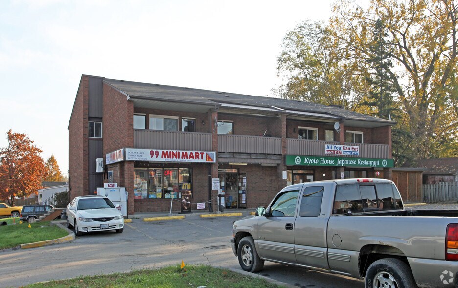 More Photos Of 443-445 Brock St N, Whitby Storefront Retail Residential For Sale