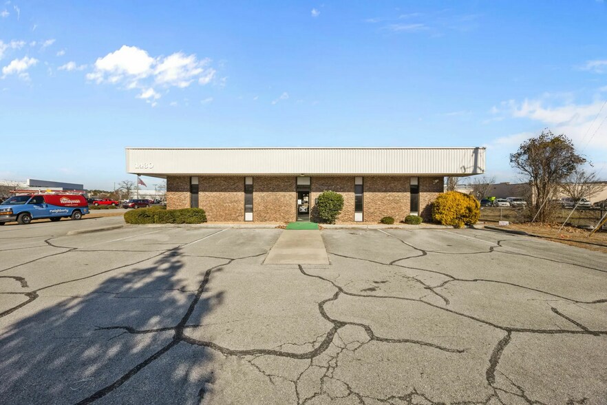 More Photos Of 1430-1440 McCarthy Blvd, New Bern Office For Lease