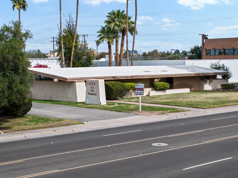 More Photos Of 424 W Broadway Rd, Tempe Office For Sale