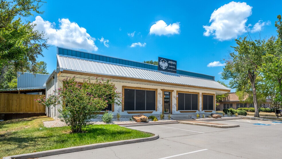 More Photos Of 21755 N I-45 Fwy, Spring Flex For Sale