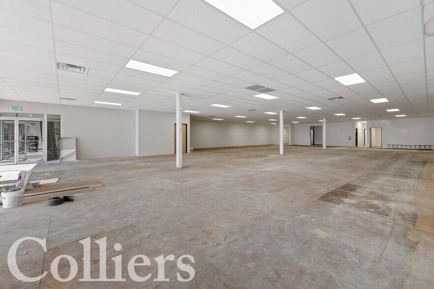 More Photos Of 2560 S Overland Ave, Burley Freestanding For Lease