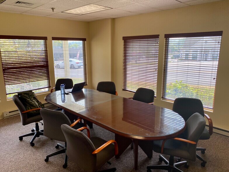More Photos Of 75 Danbury Rd, Ridgefield Unknown For Lease