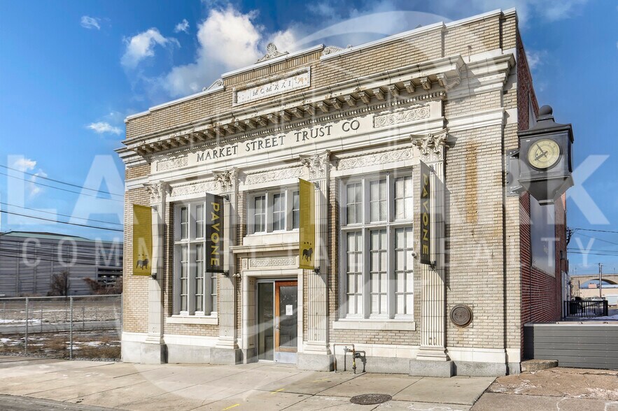 Primary Photo Of 1006 Market St, Harrisburg Office For Sale