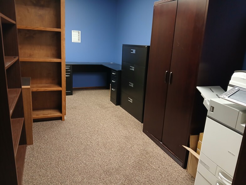 More Photos Of 1001 Eastwind Dr, Westerville Office For Lease