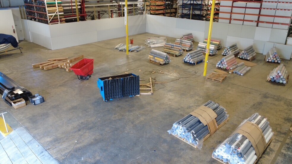 More Photos Of 2170-2290 W 8th Ave, Hialeah Warehouse For Lease