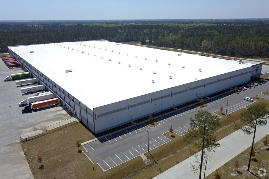 More Photos Of 455 Jimmy Deloach Pky, Savannah Warehouse For Lease