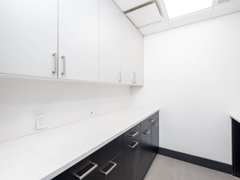 More Photos Of 420 Kent Ave, Brooklyn Apartments For Lease