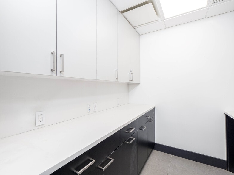 More Photos Of 420 Kent Ave, Brooklyn Apartments For Lease