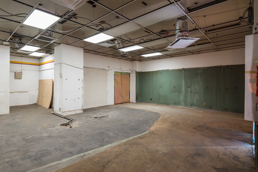 More Photos Of 6333 Wilshire Blvd, Los Angeles Medical For Lease