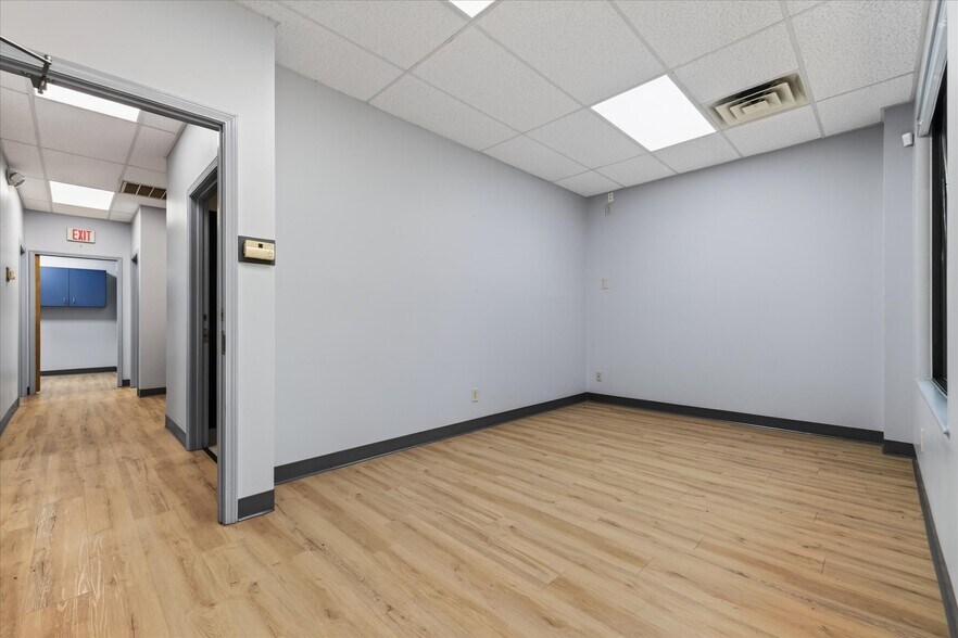 More Photos Of 2143a-2145 Old Ashland City Rd, Clarksville Freestanding For Lease