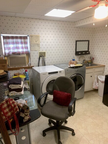 More Photos Of 229 S Robinson Ave, Pen Argyl Storefront Retail Residential For Sale