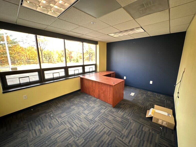 More Photos Of 5 Pruyn's Island Dr, Glens Falls Unknown For Lease