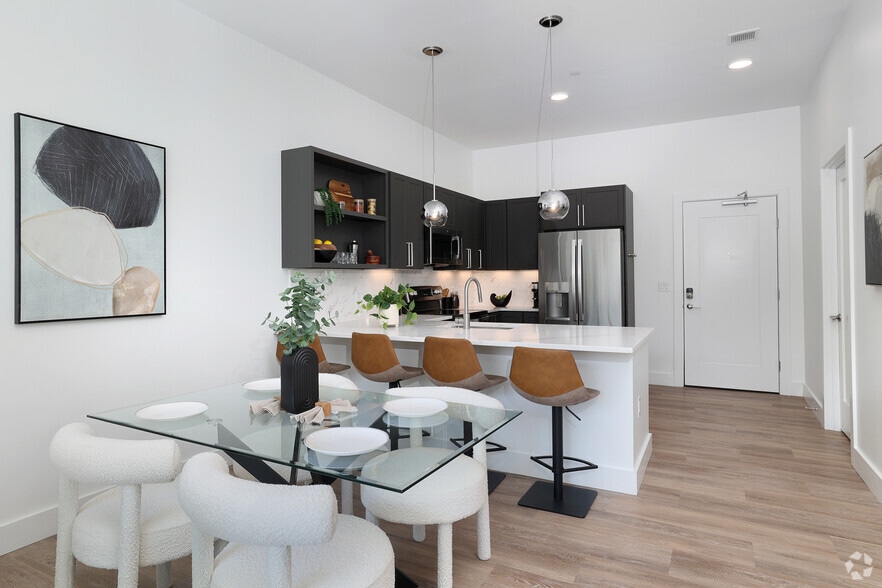 More Photos Of 128 Maple St, Danvers Apartments For Lease