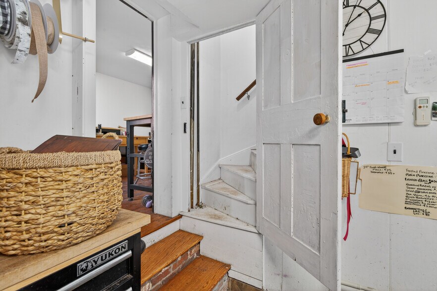 More Photos Of 22 S Main St, Allentown Office For Sale