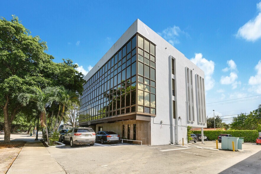 More Photos Of 1900 Coral Way, Miami Medical For Sale