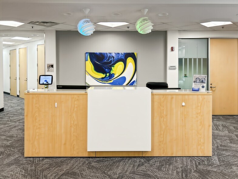 More Photos Of 450 E 96th St, Indianapolis Coworking Space