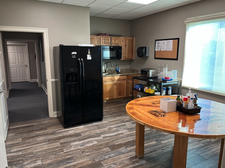 More Photos Of 25883 Friendship Rd, Daphne Warehouse For Sale