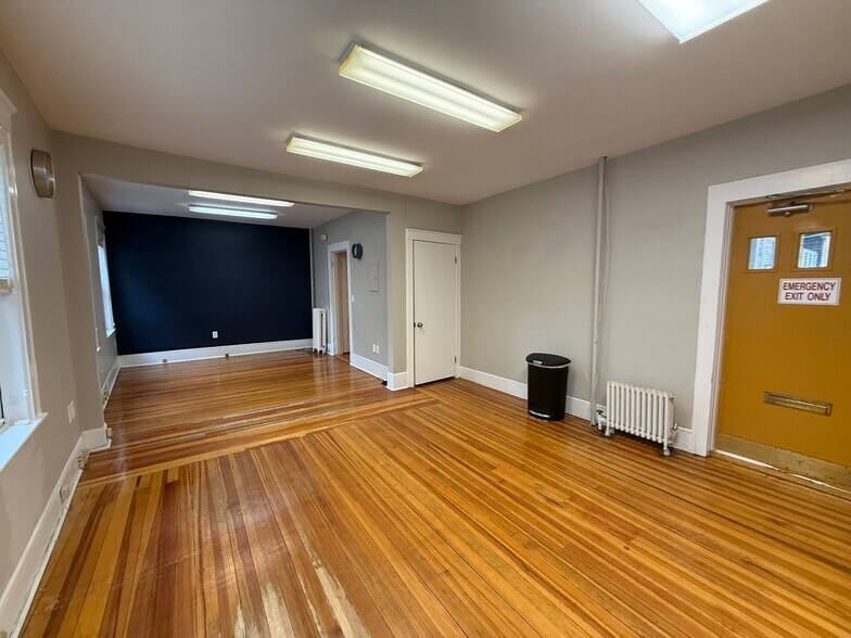 More Photos Of 1675-1679 Massachusetts Ave, Cambridge Office For Lease