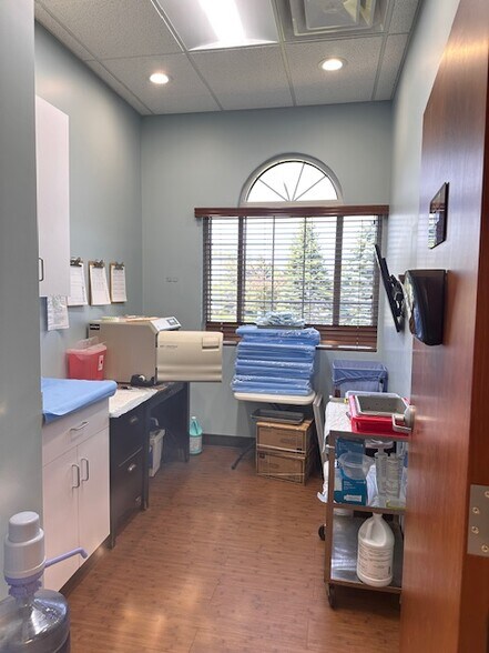More Photos Of 5084 Villa Linde Pky, Flint Medical For Lease