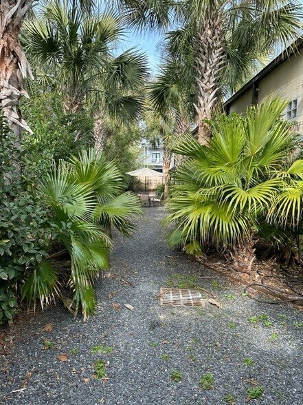 More Photos Of 635 Rutledge Ave, Charleston Loft Creative Space For Lease