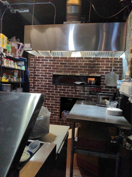 More Photos Of 139 E Hopkins St, San Marcos Bar For Sale