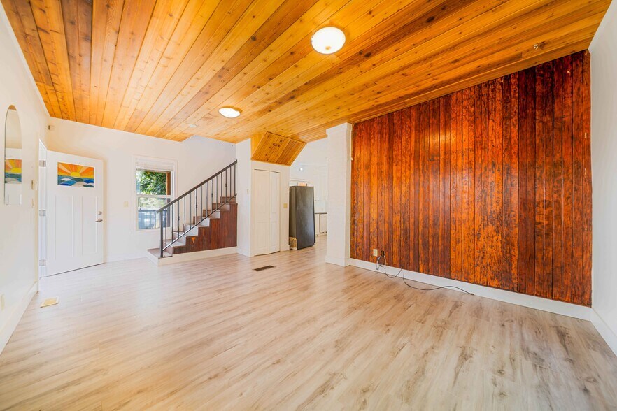 More Photos Of 2475 Mt Lehman Rd, Abbotsford Flex For Sale