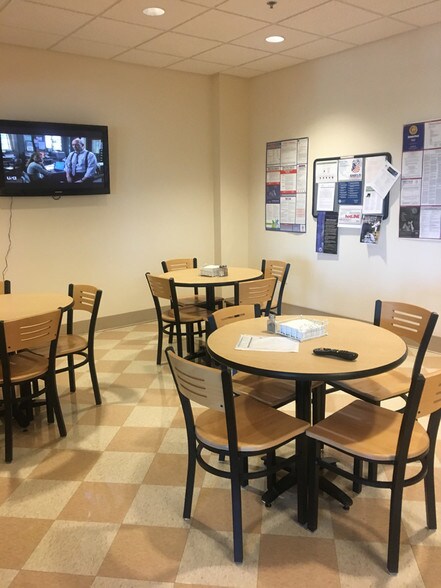 More Photos Of 1 Chelsea St, New London Office For Lease